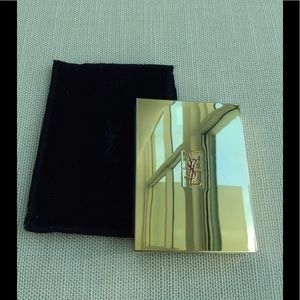 YSL Saint Laurent Compacte